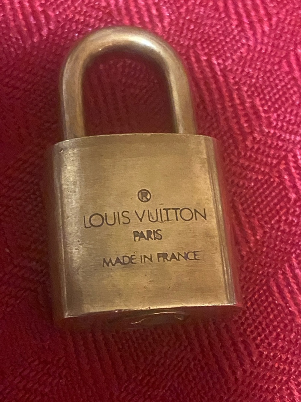Louis Vuitton #302 Padlock and Key - Picture 7 of 7